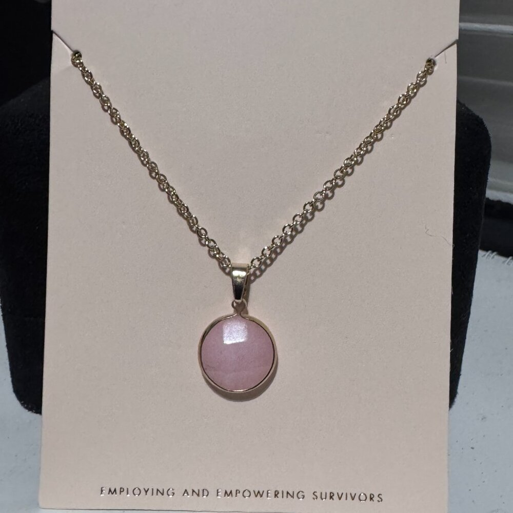 🌸 NWT Sanctuary Project Rose Quartz Pendant Necklace Gold Tone Meaningful Gift